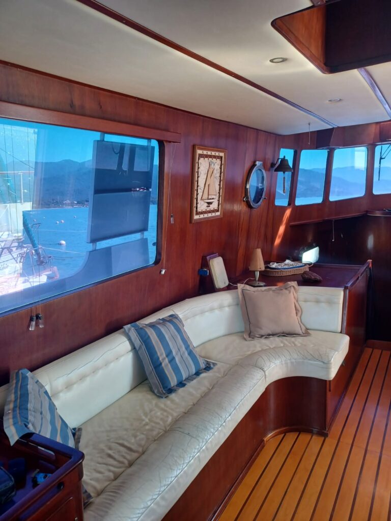 Trawler 54